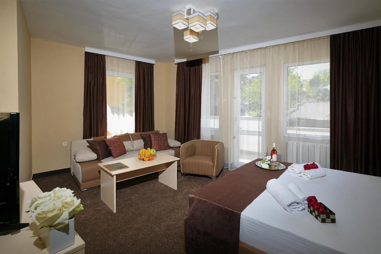 Hotel The White House Plovdiv Exterior photo